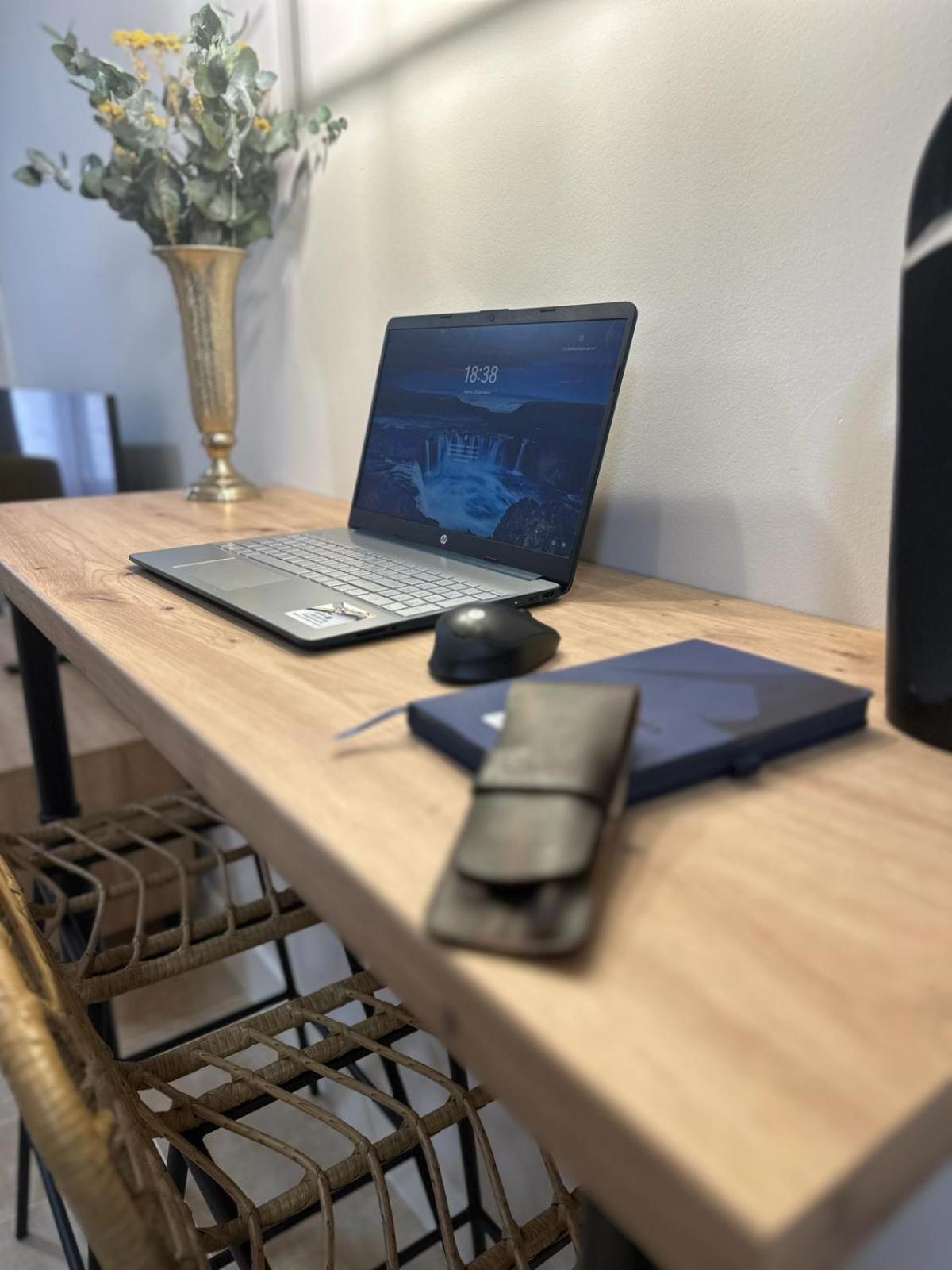 Apartamentos Puente Romano Suites Mérida Exteriör bild