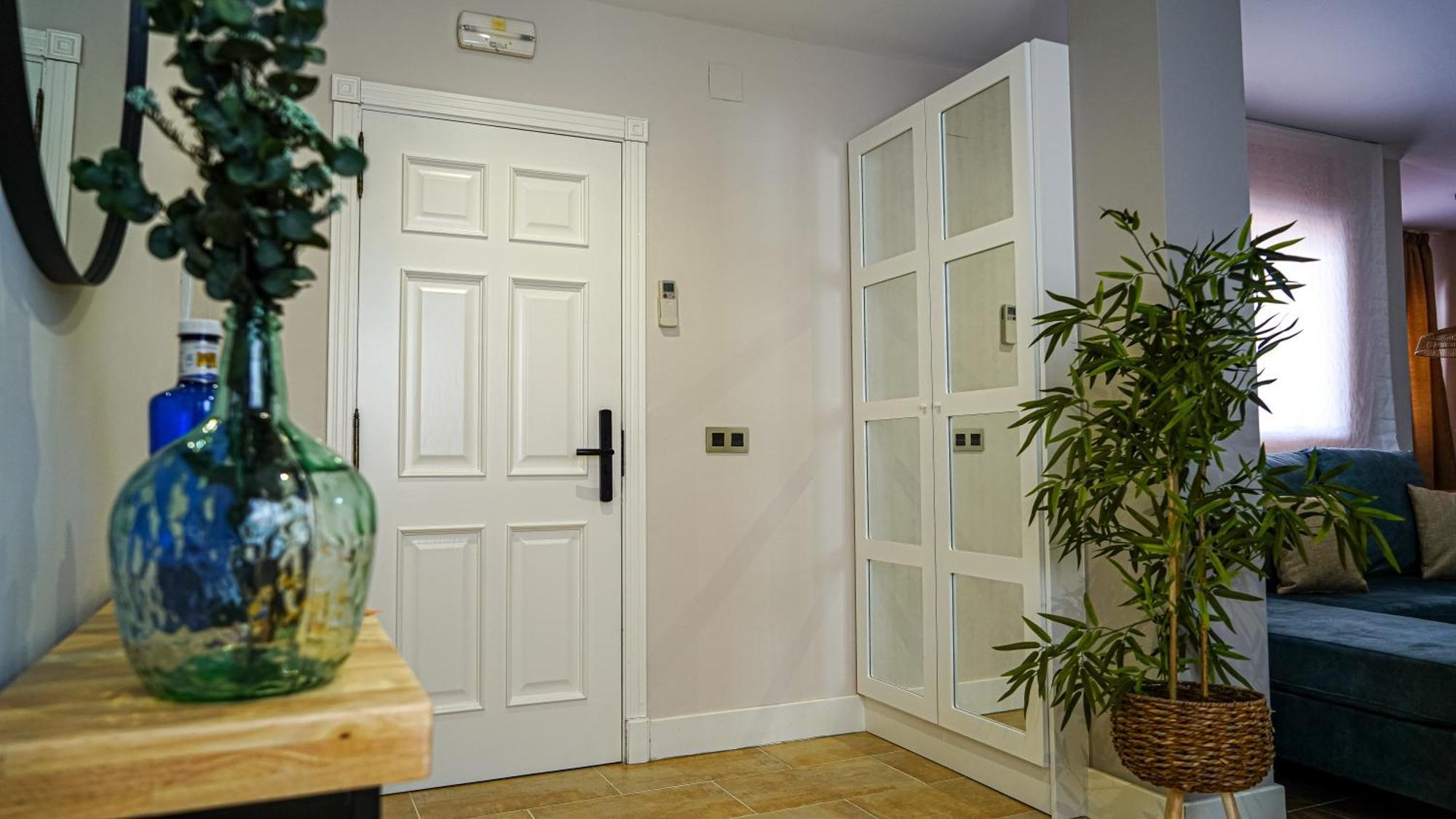 Apartamentos Puente Romano Suites Mérida Exteriör bild